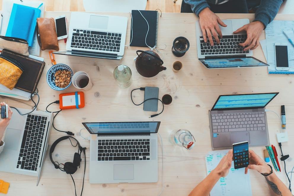 How to Develop Your Personal Brand as a Software Professional 4 Social Media Engagement for Personal Brand Building