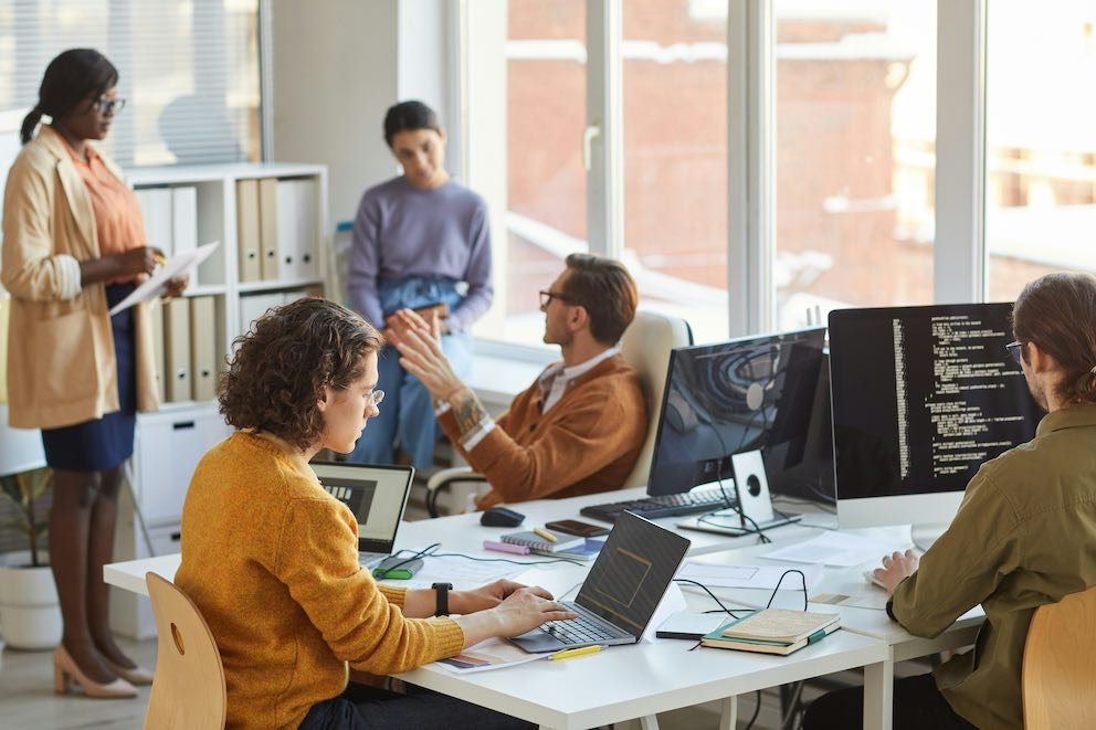 Tech Lead Talking to Non-technical Team Members